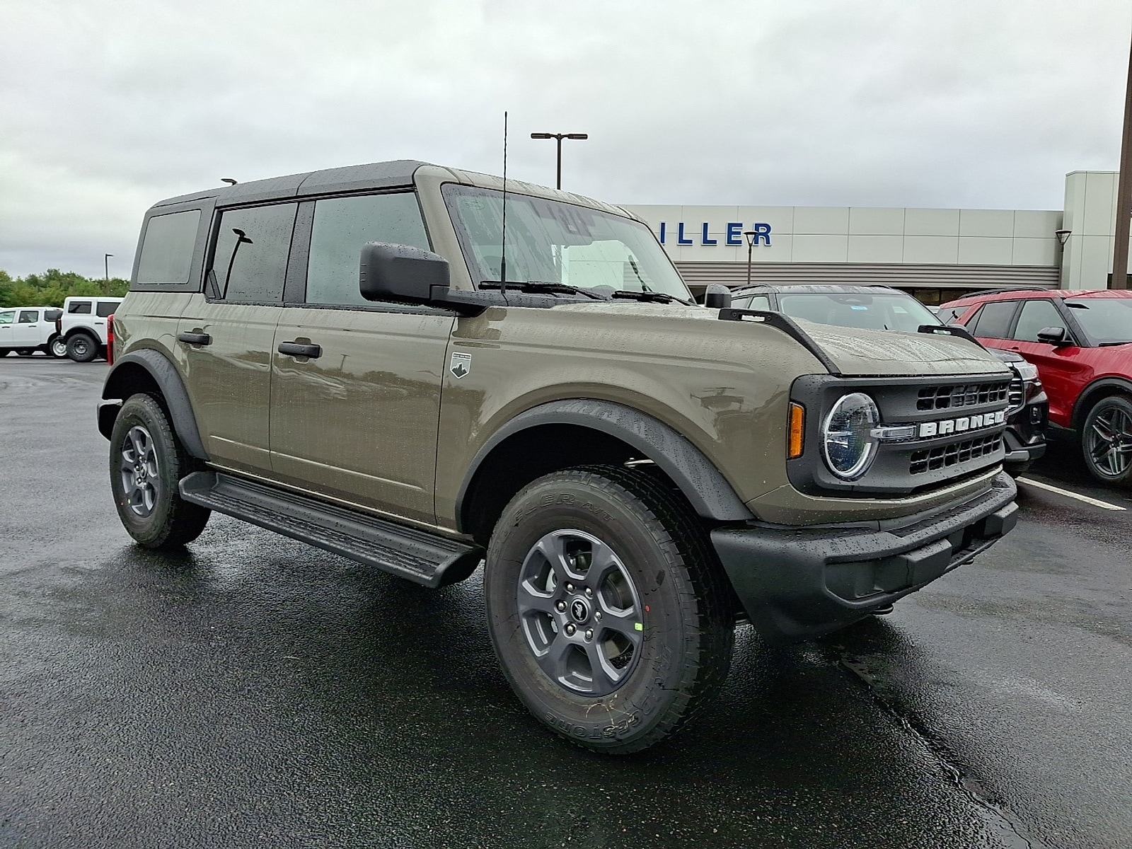 2025 Ford Bronco 4-Door Big Bend's photo