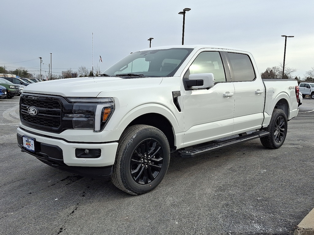 New 2025 Ford F-150 Lariat TRUCK