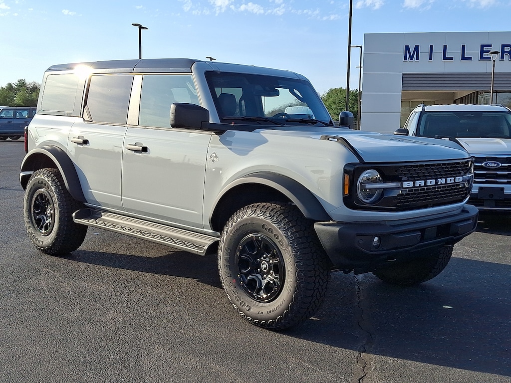 New 2026 Ford Bronco Outer Banks SUV