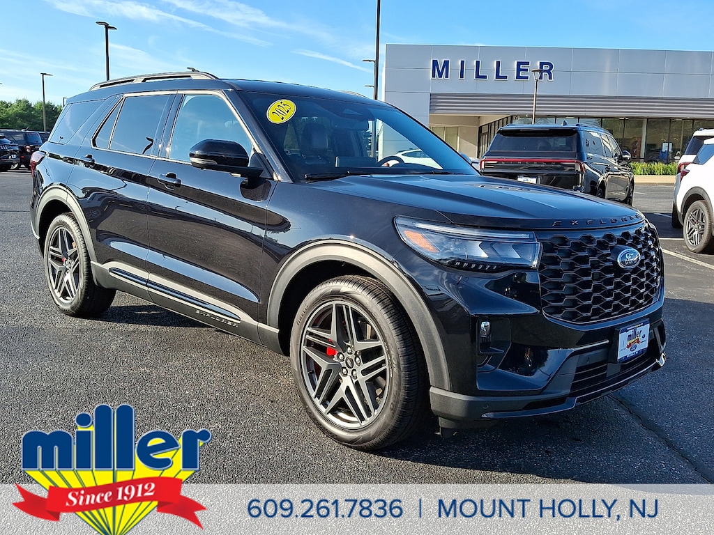 Used 2025 Ford Explorer ST Sport Utility