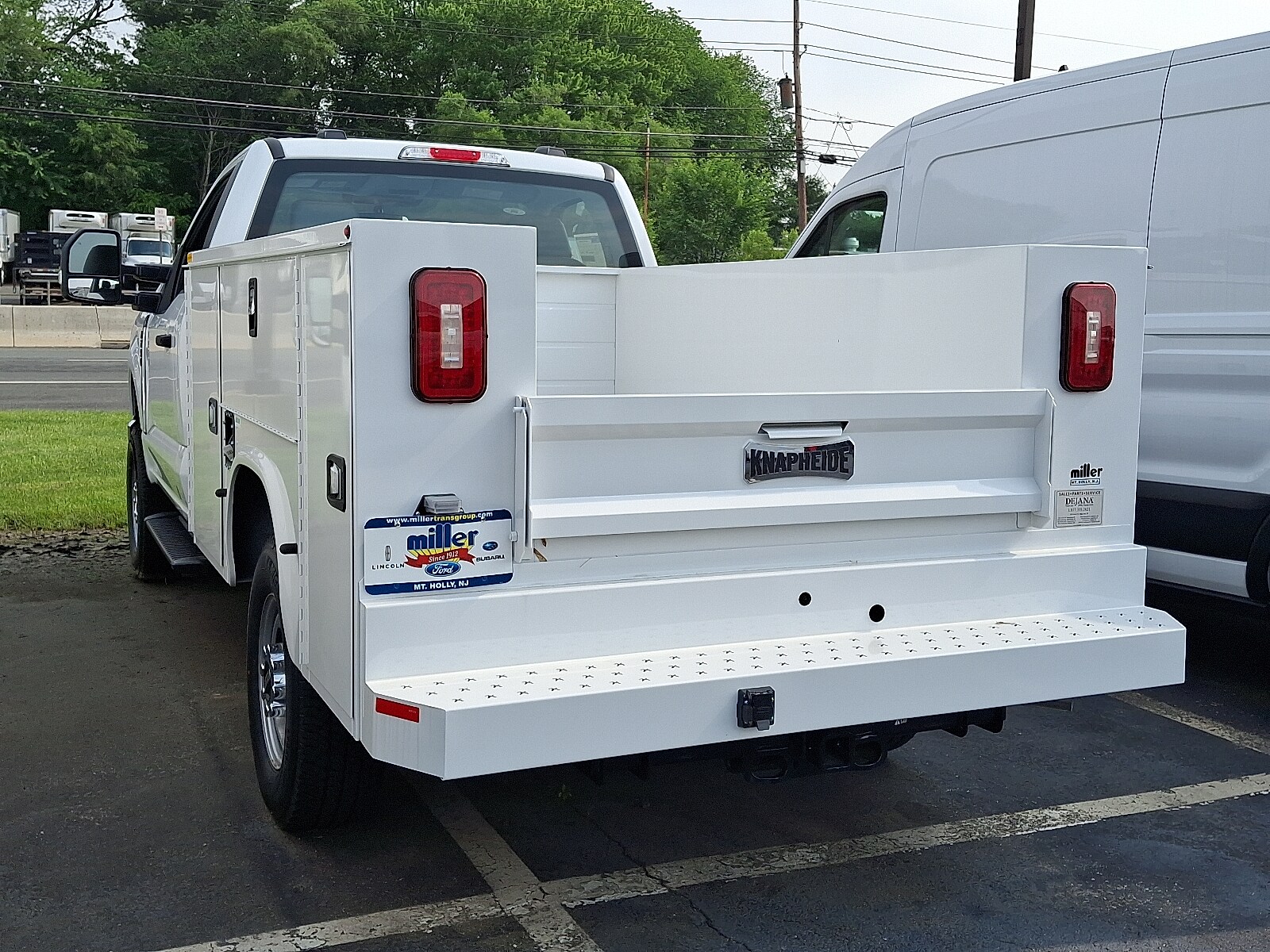 2025 Ford F-250 XL photo 4