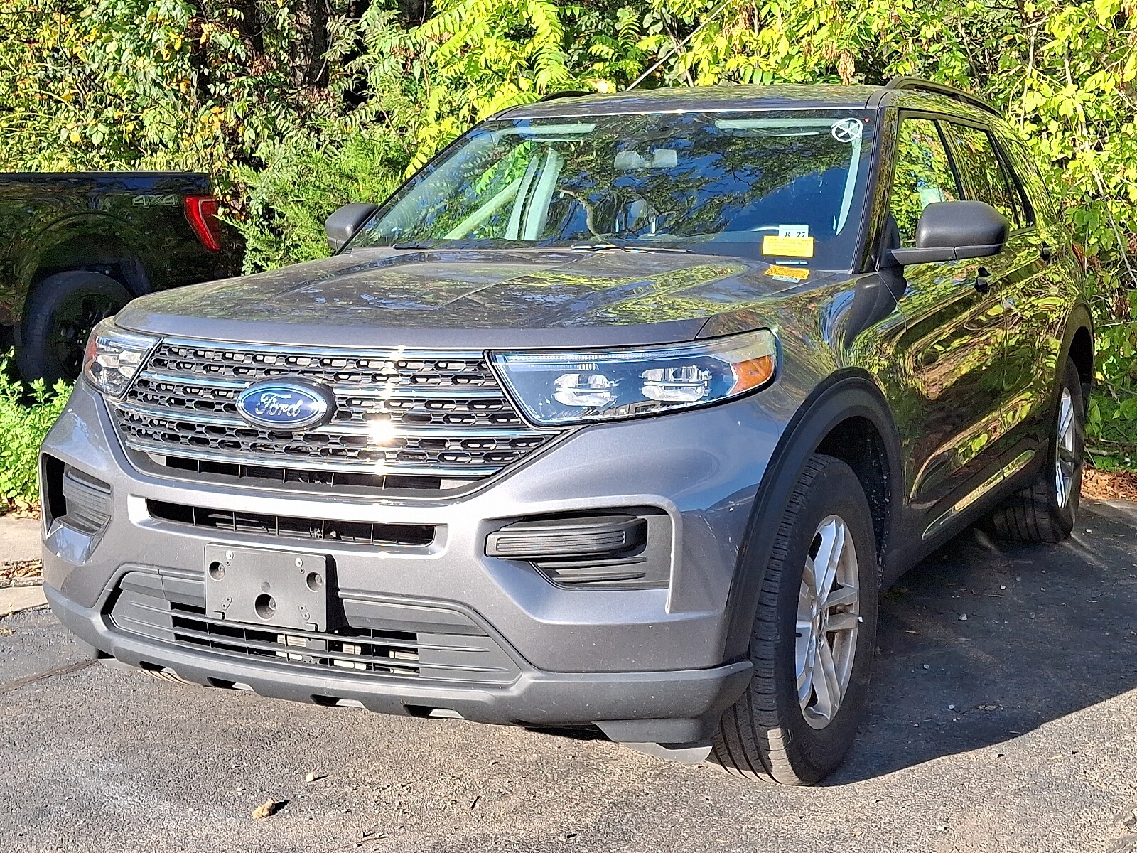 2022 Ford Explorer XLT photo 3