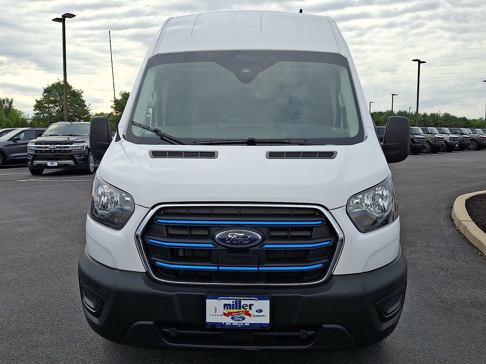 Used 2022 Ford E-Transit Cargo Van Base with VIN 1FTBW3XK2NKA67677 for sale in Lumberton, NJ