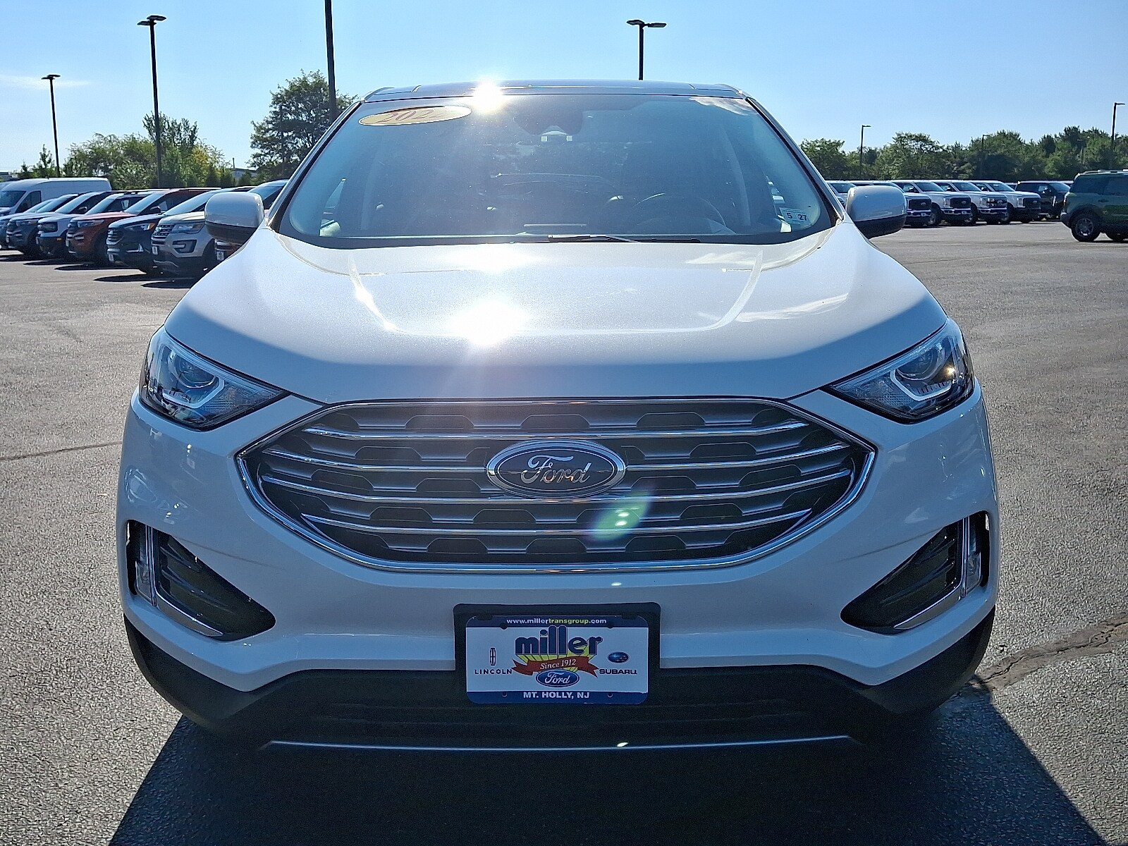 2022 Ford Edge SEL photo 2