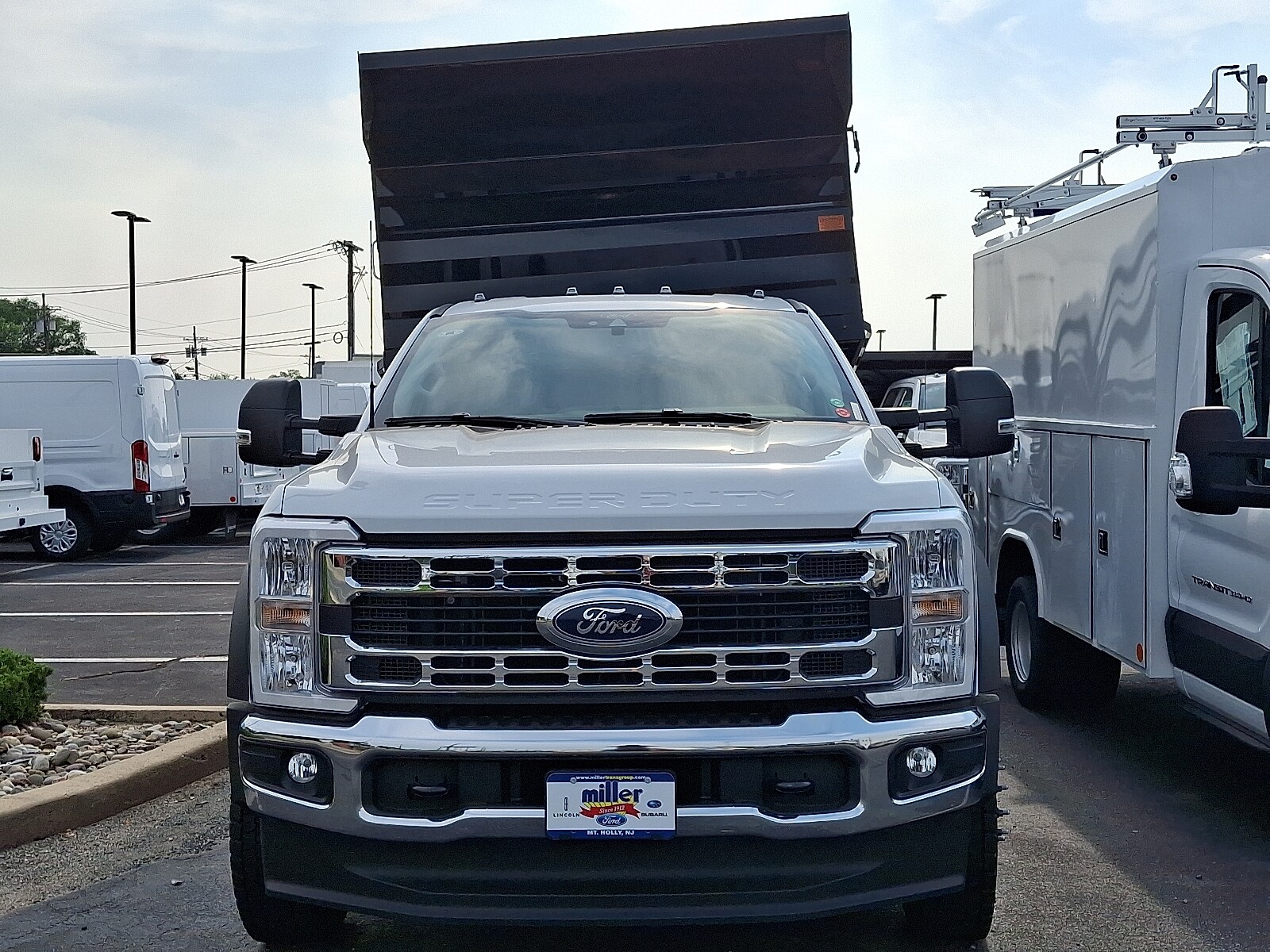 2025 Ford F-550 XL photo 2