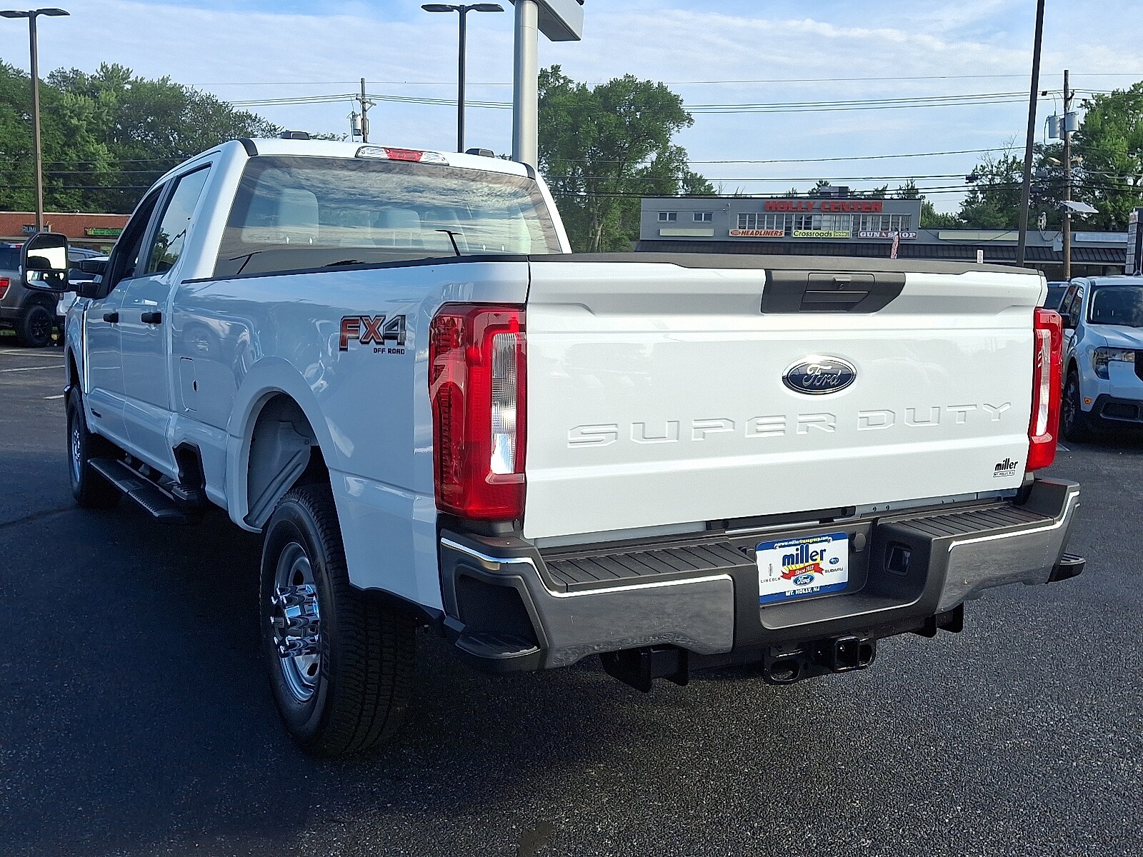 2025 Ford F-350 XL photo 3
