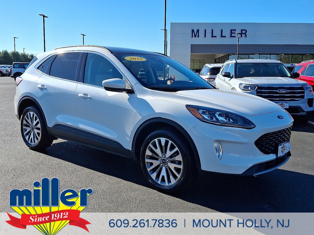 Used 2022 Ford Escape Titanium Sport Utility