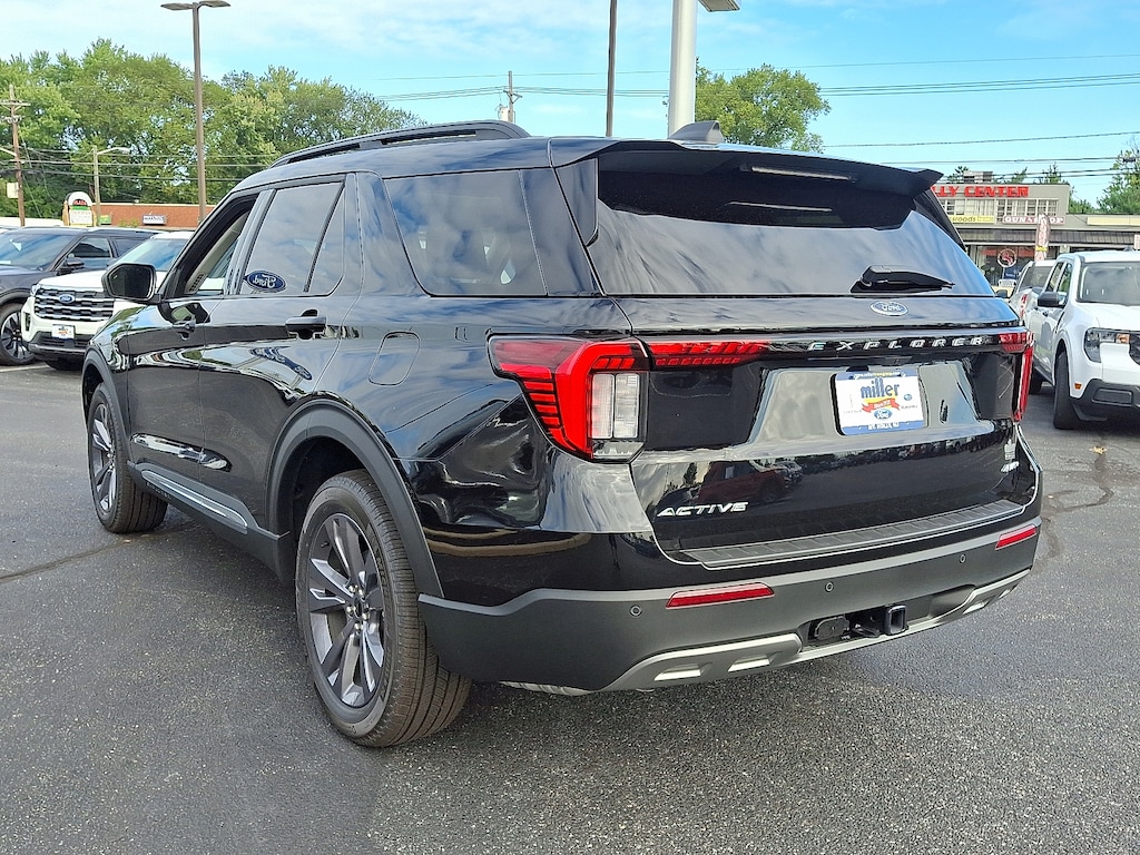 New 2025 Ford Explorer Active SUV