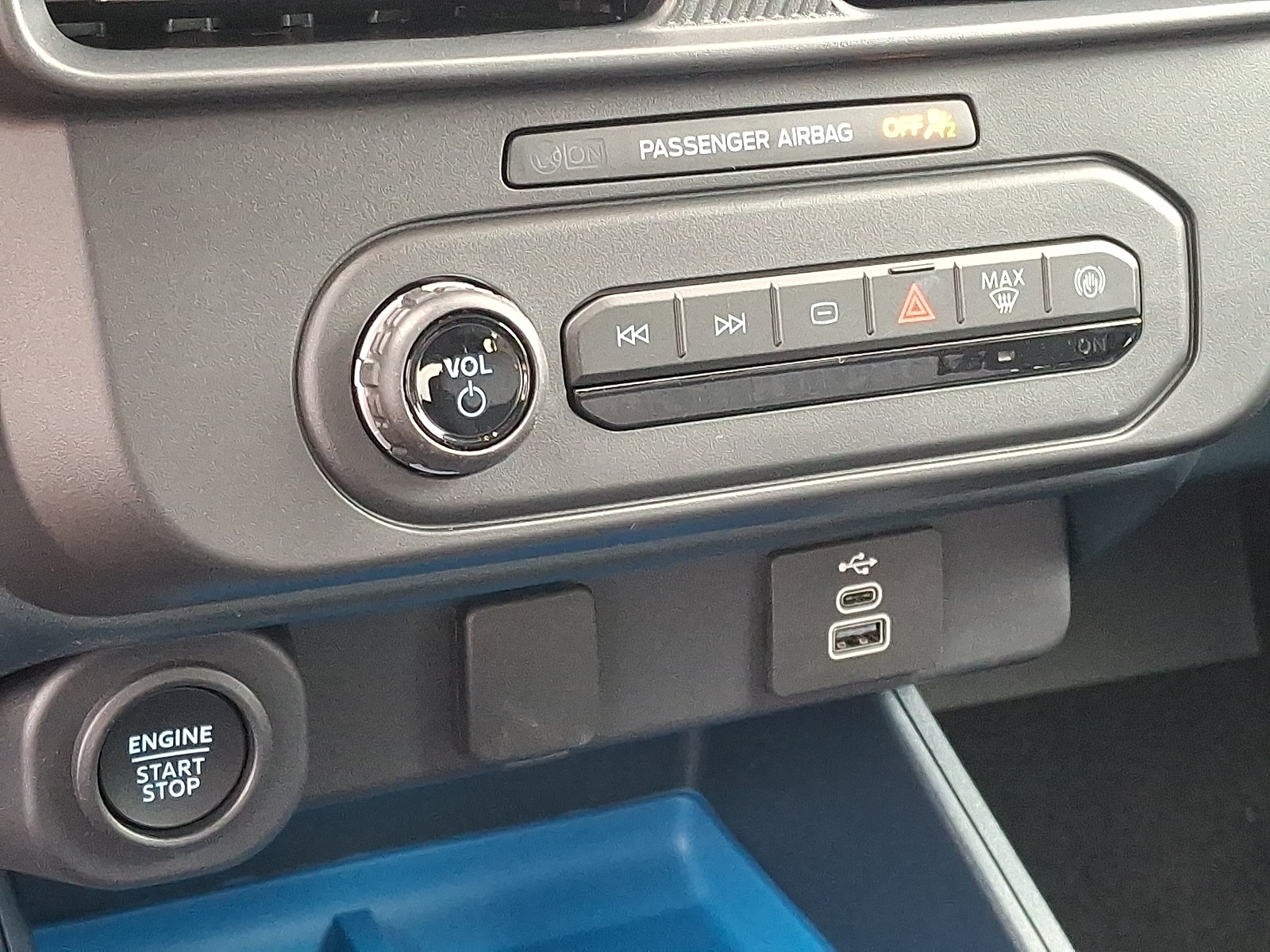 2025 Ford Maverick XLT - Photo 9