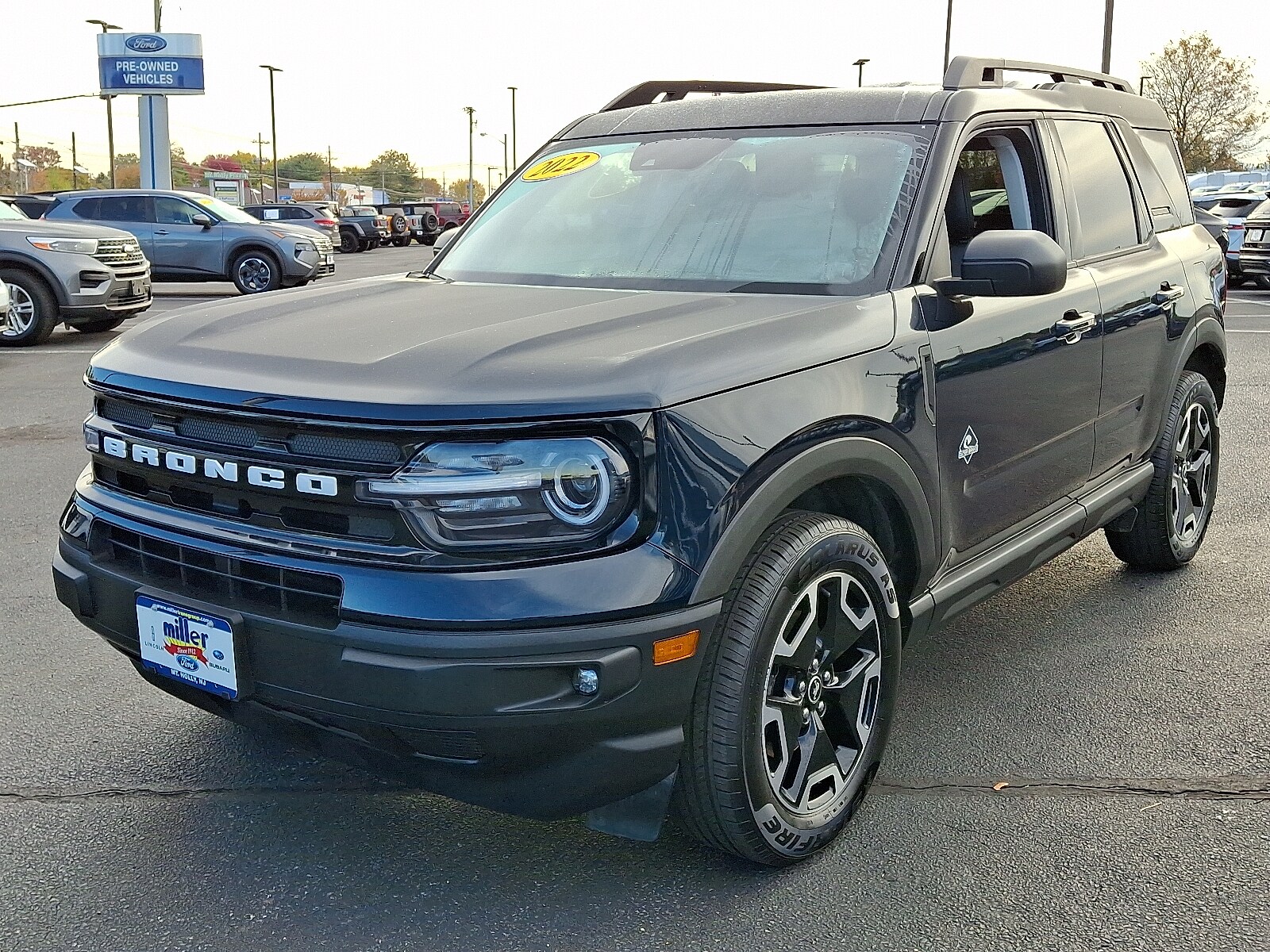 2022 Ford Bronco Sport Outer Banks photo 3