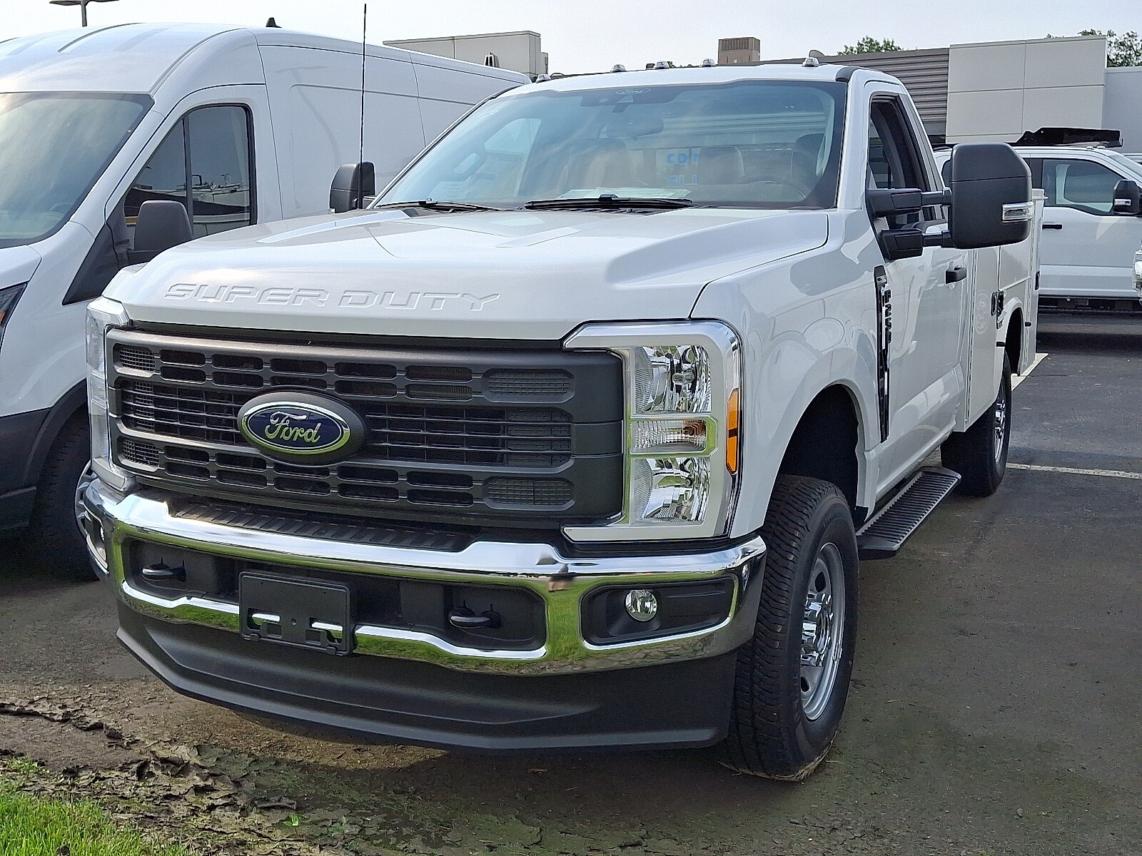 2025 Ford F-250 XL photo 3