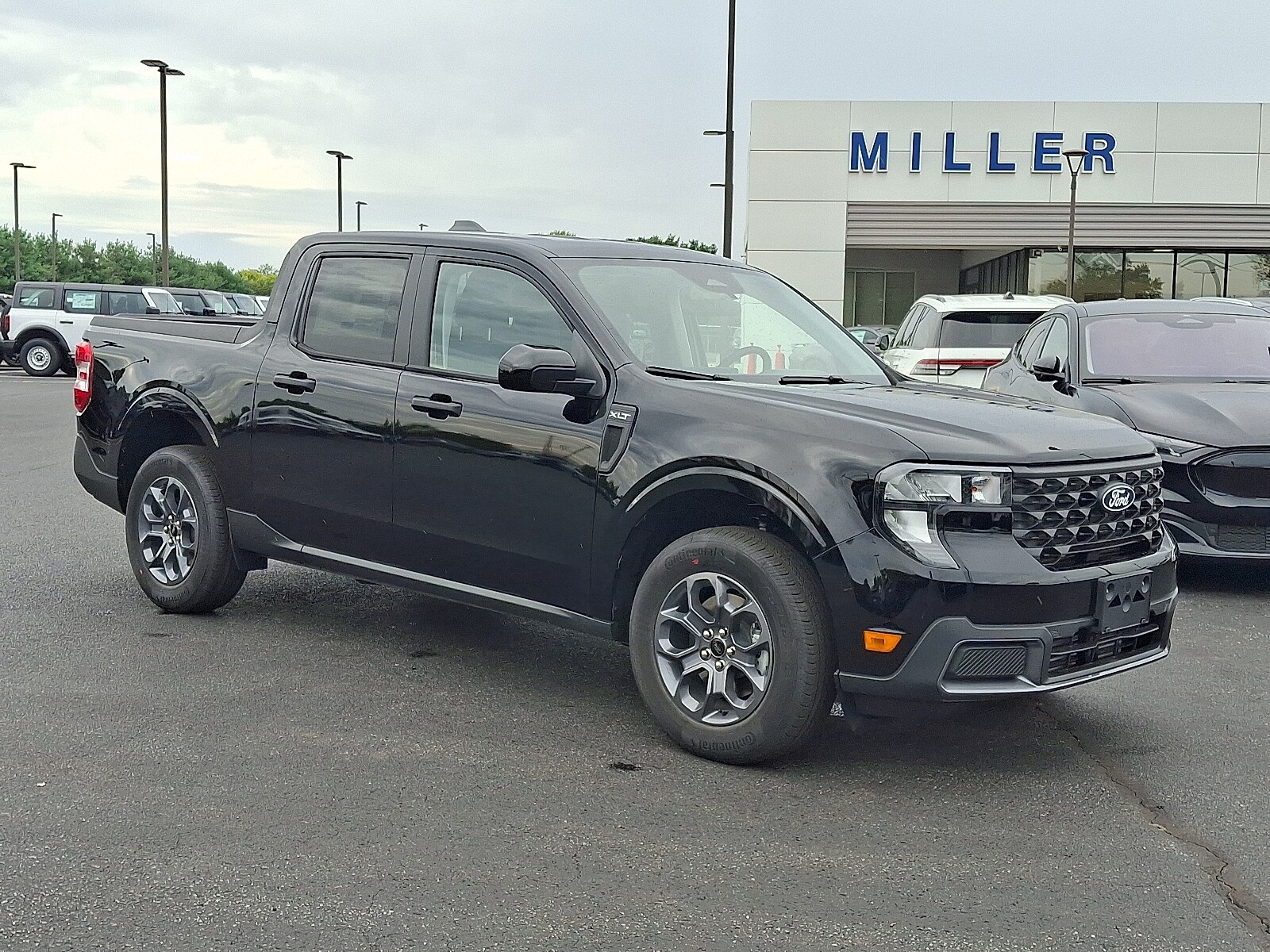 2025 Ford Maverick XLT's photo