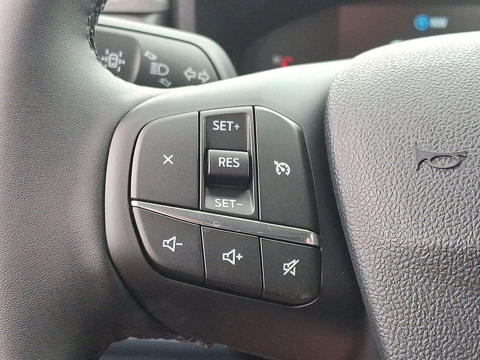 2025 Ford Maverick XLT - Photo 12