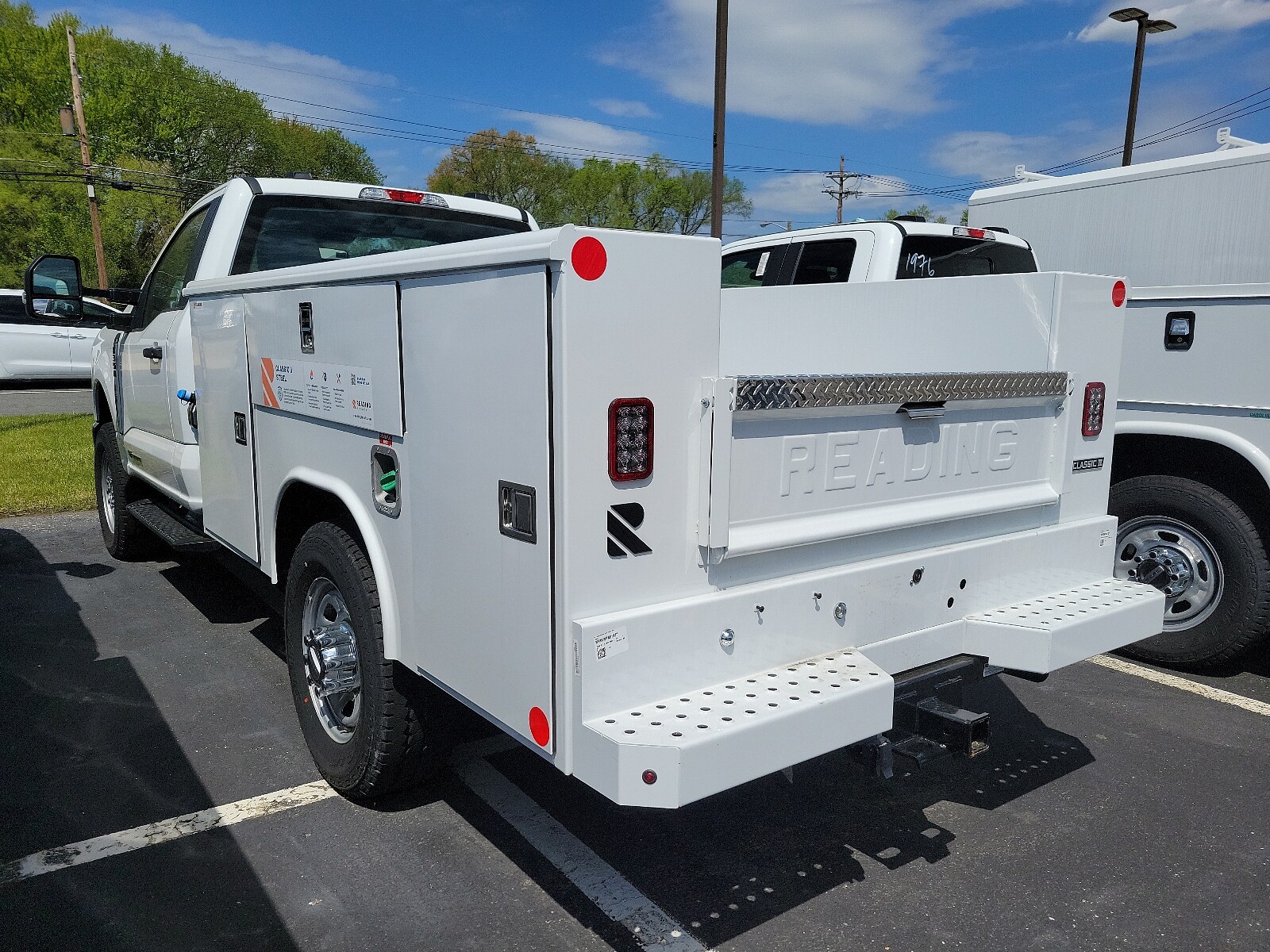 2023 Ford F-350 photo 3