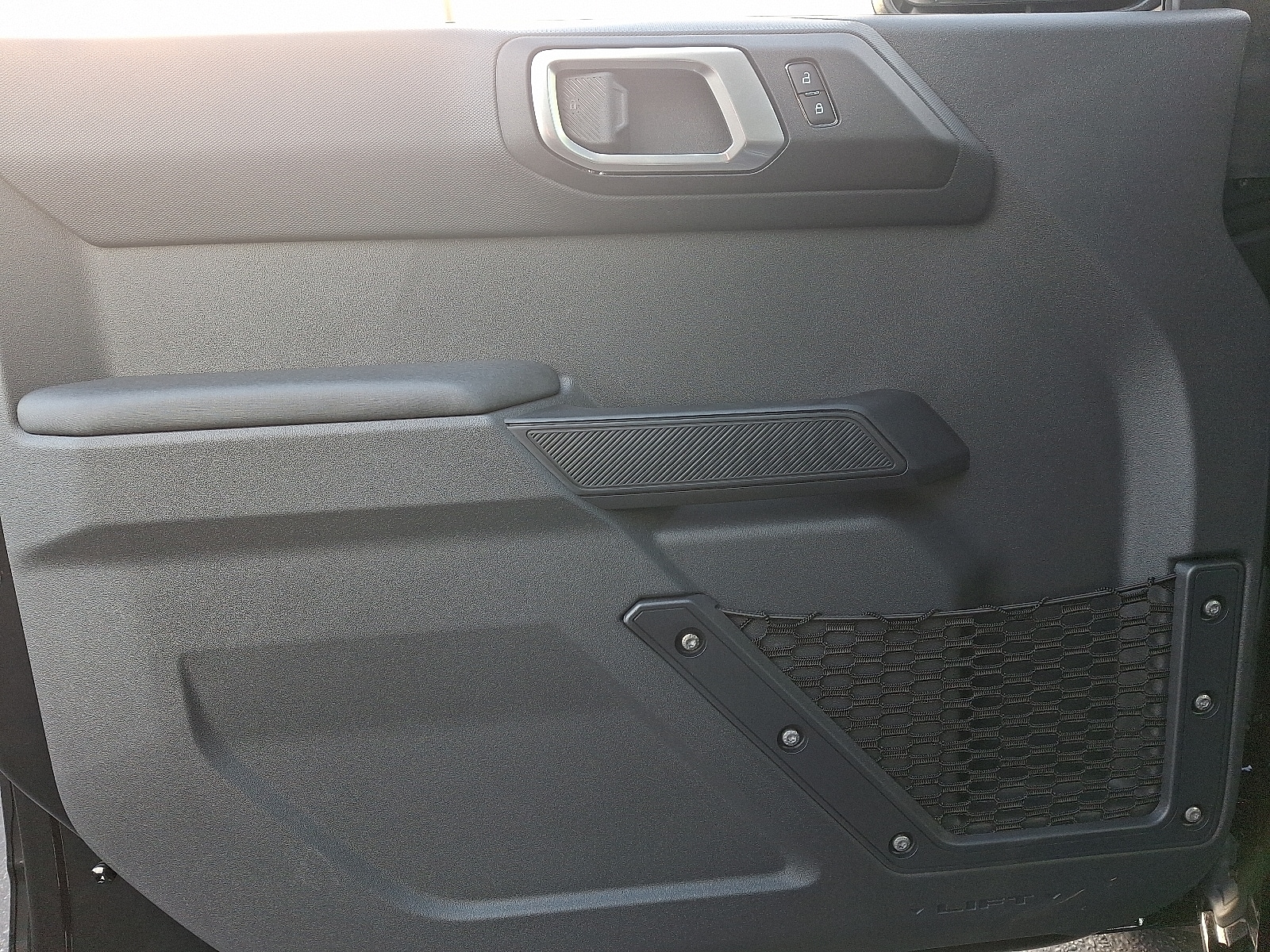 2025 Ford Bronco 4-Door Base - Photo 6