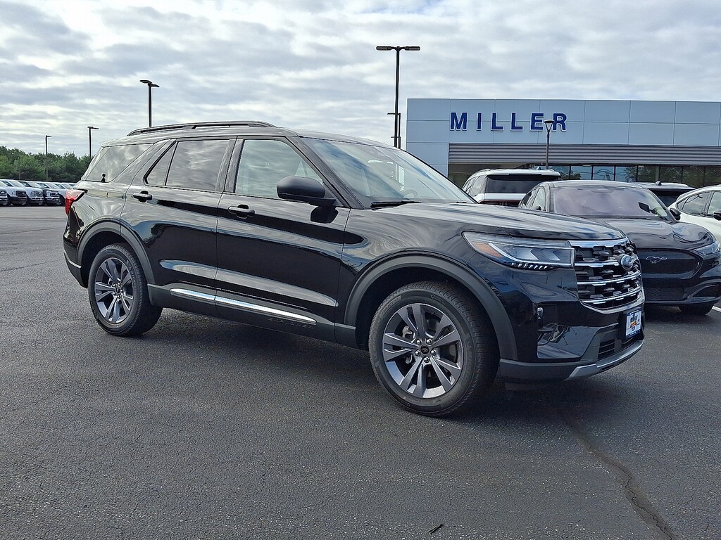 New 2025 Ford Explorer Active SUV