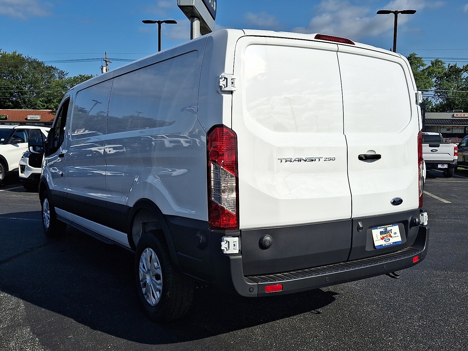 2024 Ford Transit Cargo Van photo 4