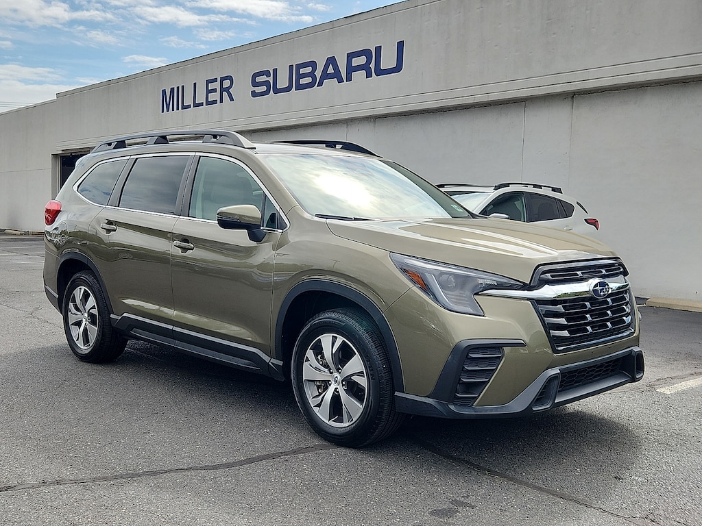 Used 2023 Subaru Ascent Premium 8-Passenger Sport Utility