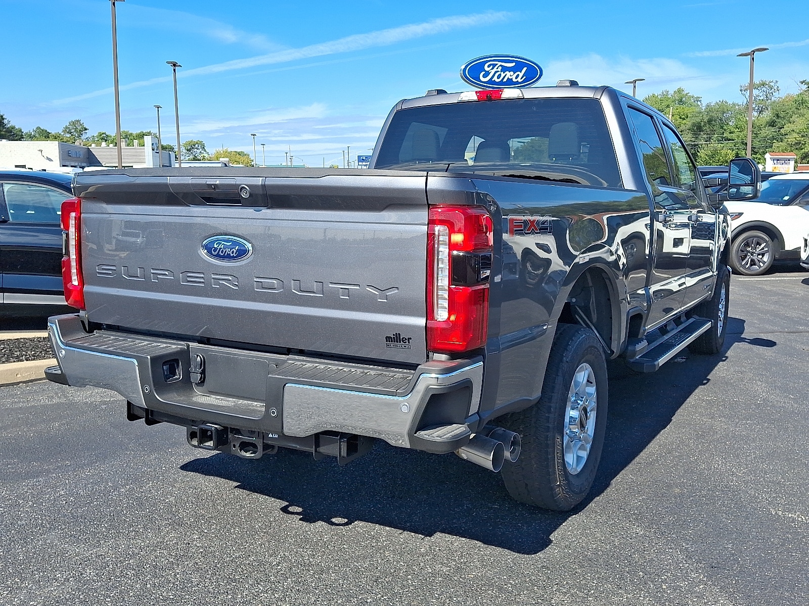2026 Ford F-250 Super Duty XLT - Photo 6