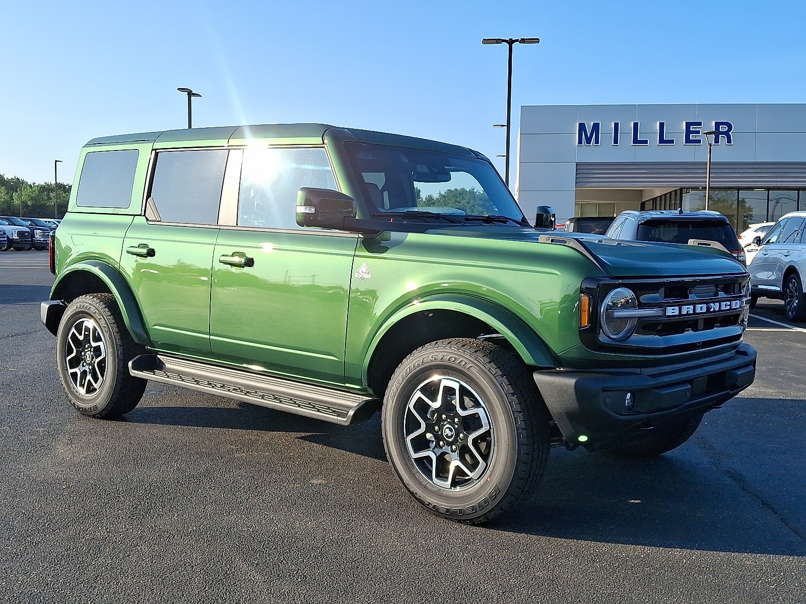 2025 Ford Bronco 4-Door Outer Banks's photo