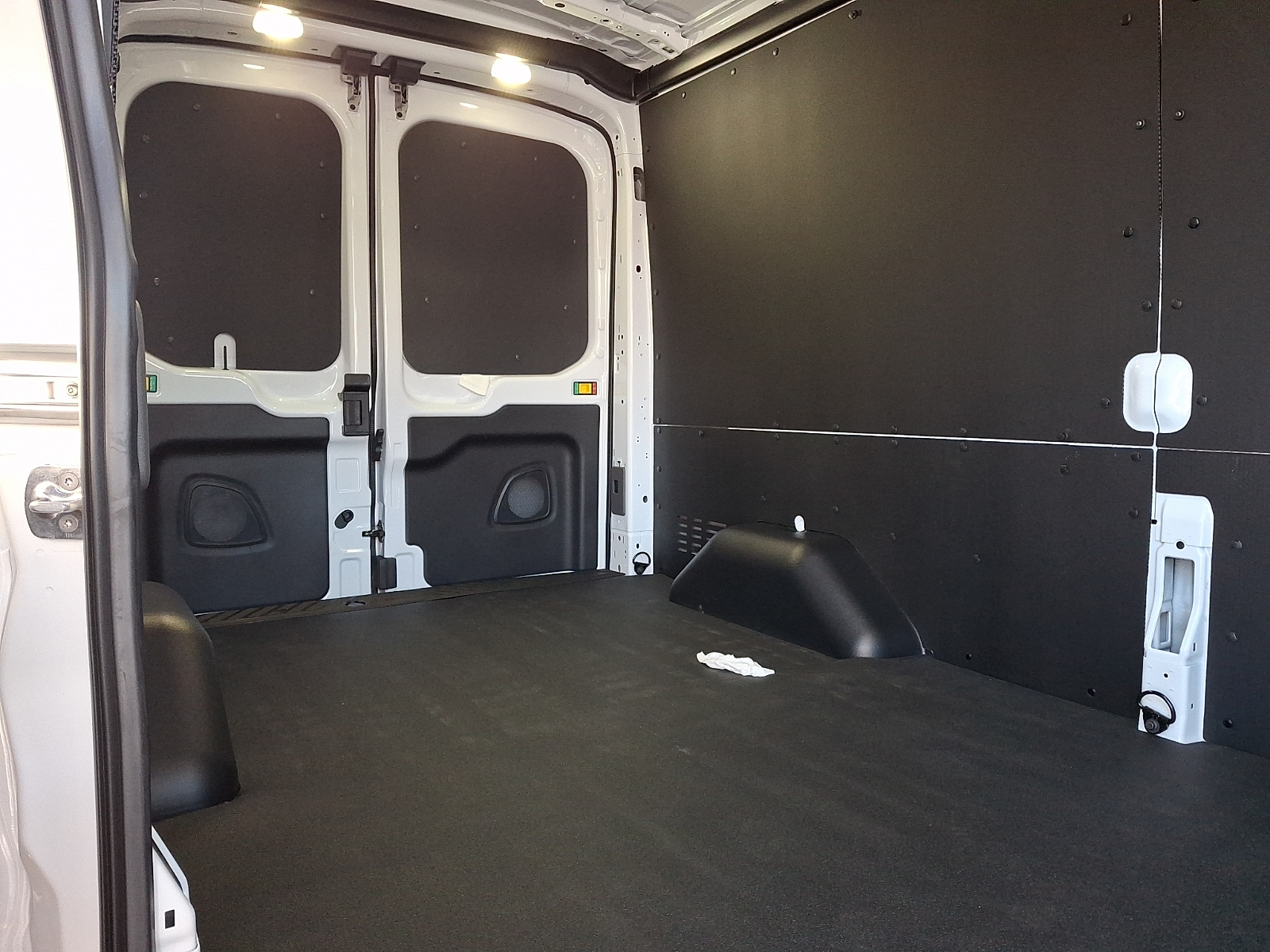2026 Ford Transit Van Base - Photo 10