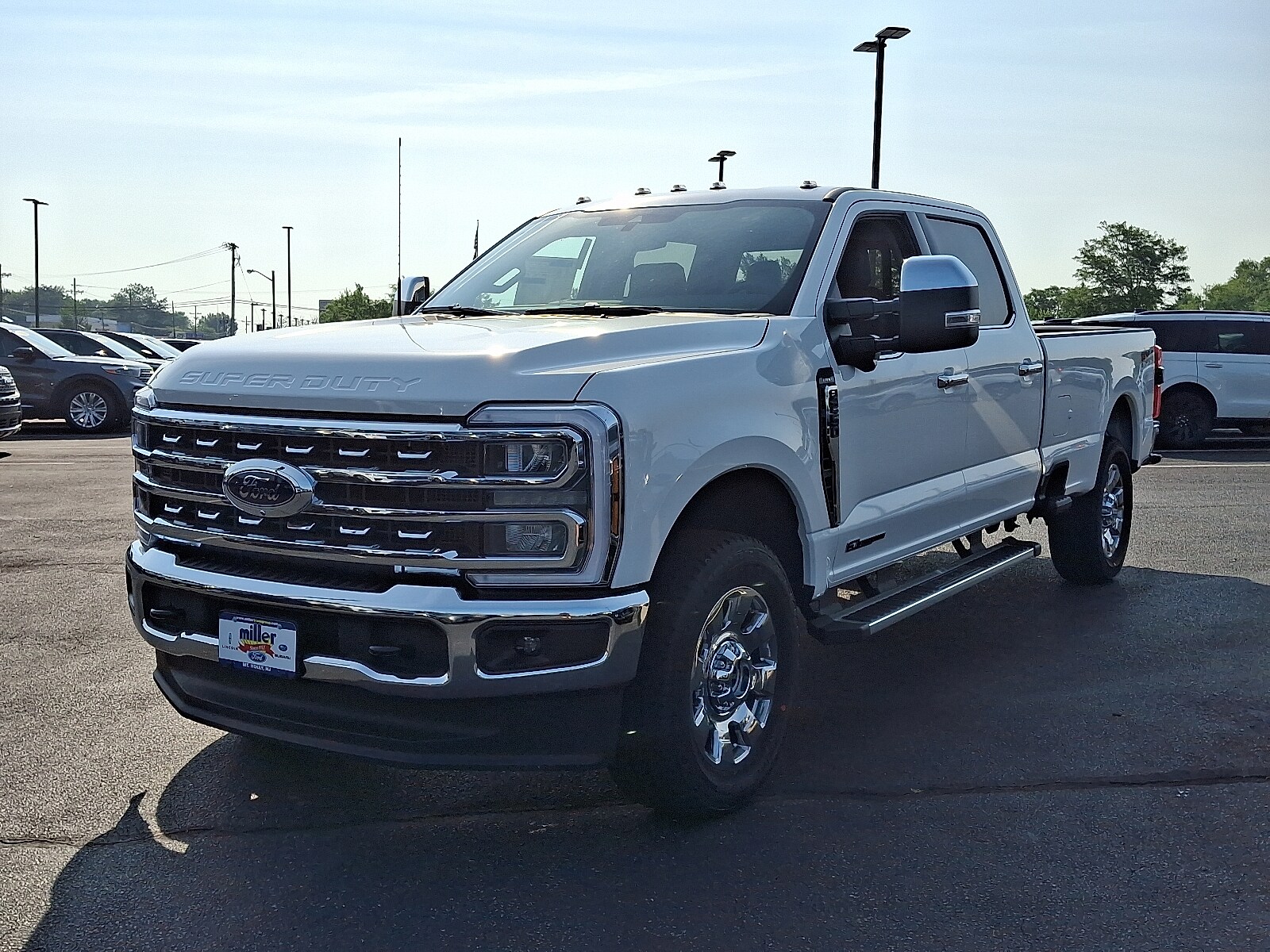 2025 Ford F-250 Lariat photo 2