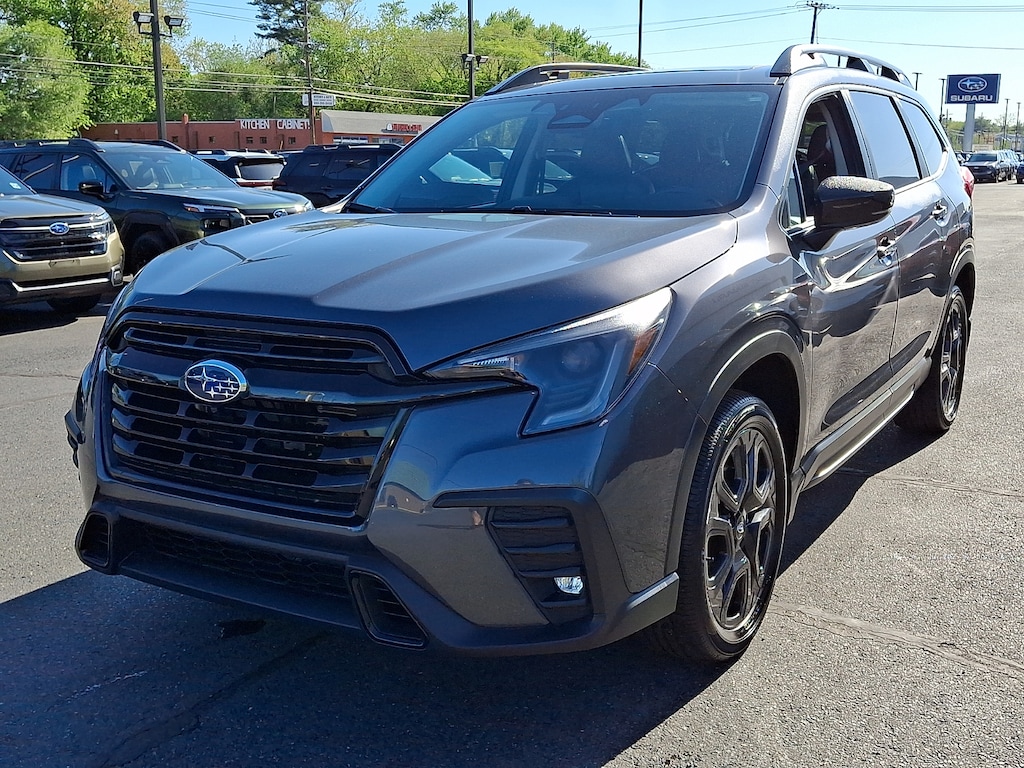 Used 2025 Subaru Ascent Onyx Edition Limited 7-Passenger Sport Utility