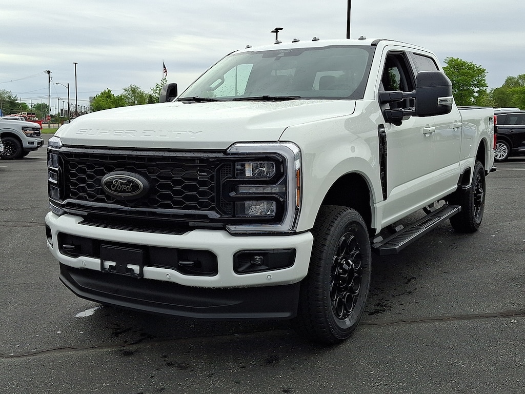 New 2026 Ford Super Duty F-350® Lariat® TRUCK