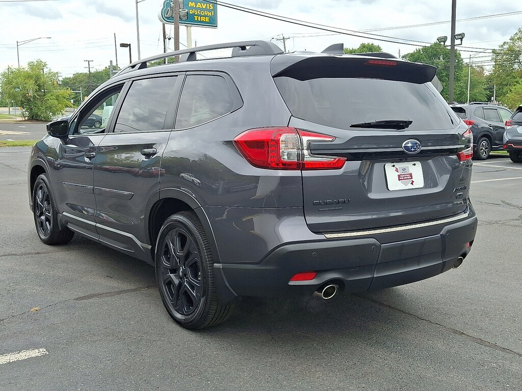 Used 2025 Subaru Ascent Onyx Edition Limited 7-Passenger Sport Utility