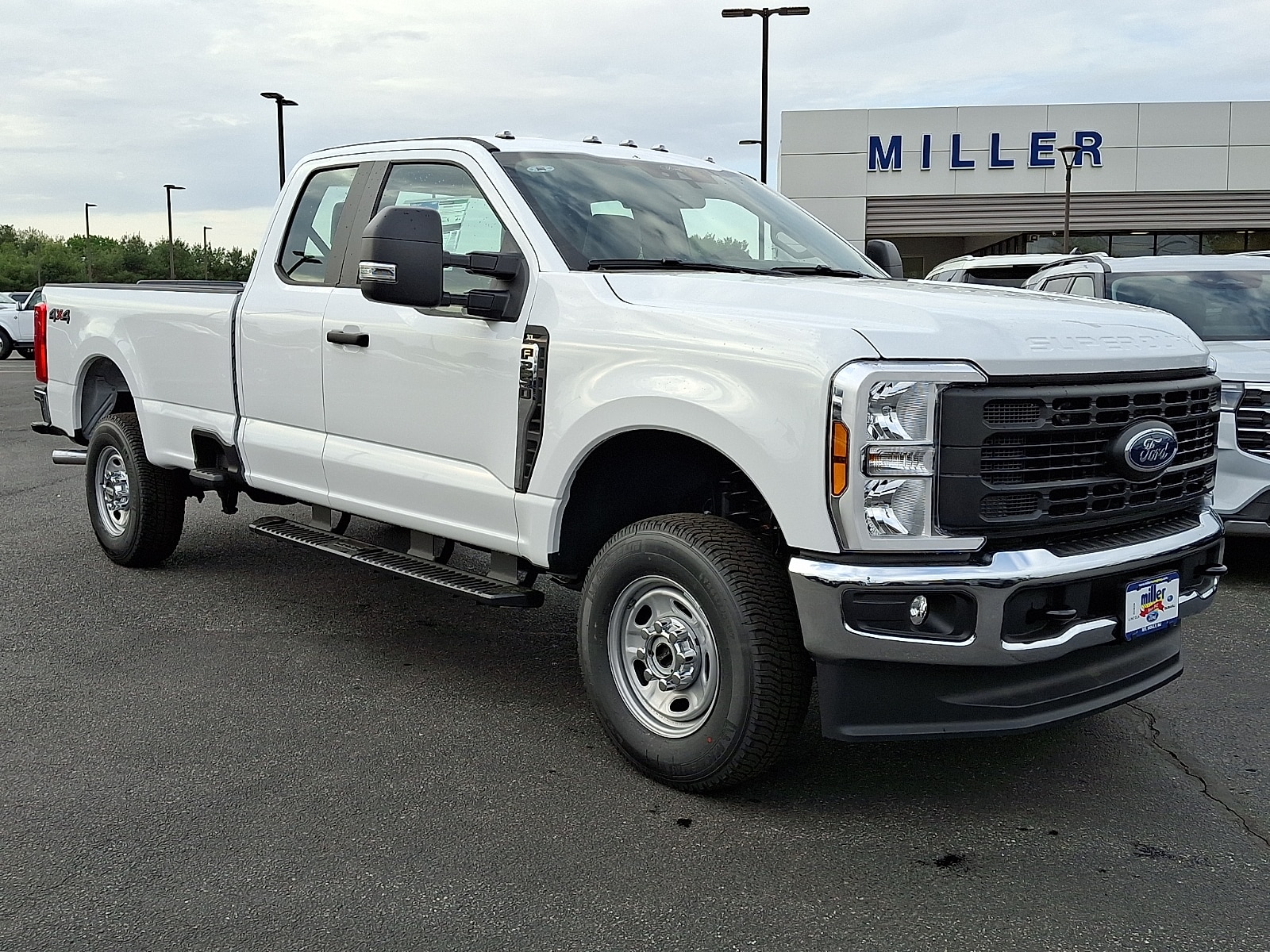2026 Ford F-250 XL 4x4 SuperCab 8' Box's photo