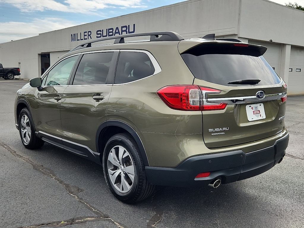 Used 2023 Subaru Ascent Premium 8-Passenger Sport Utility