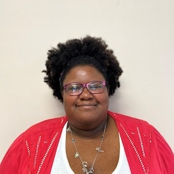 Staff member Andrea Tribble from ID_d75268