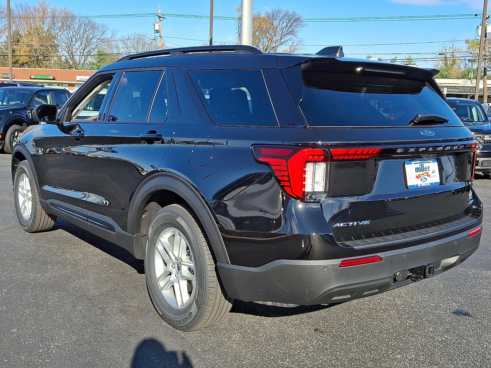 2026 Ford Explorer photo 2