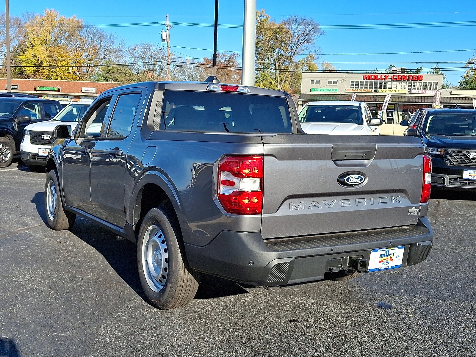 2025 Ford Maverick XL photo 3