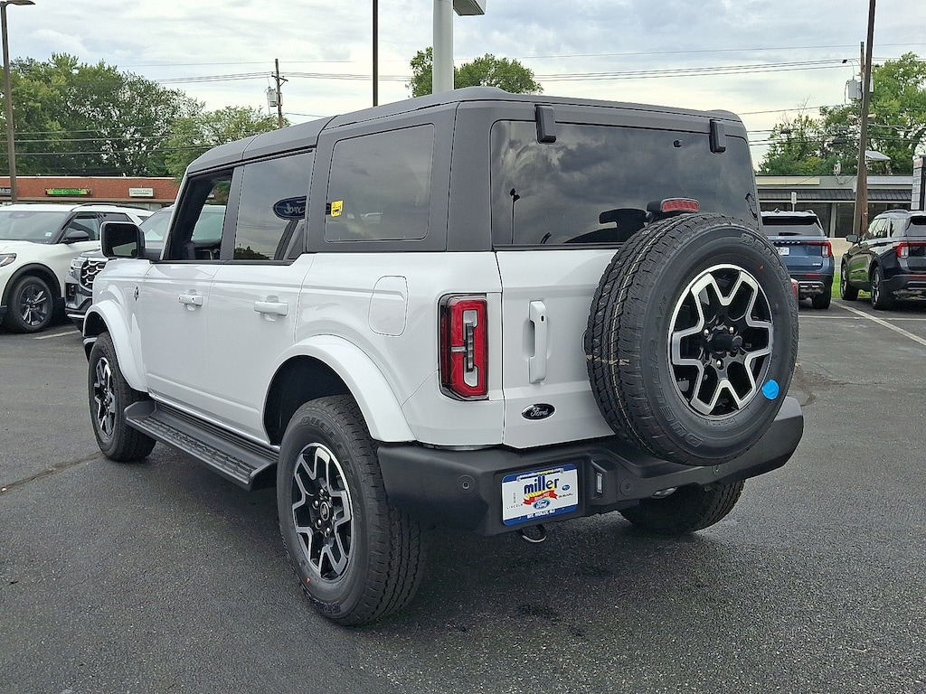 New 2025 Ford Bronco Outer Banks SUV