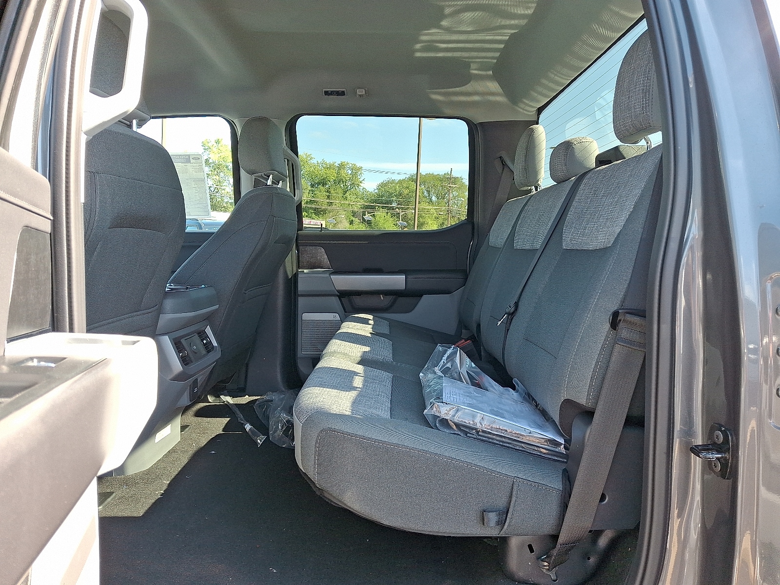 2026 Ford F-250 Super Duty XLT - Photo 8