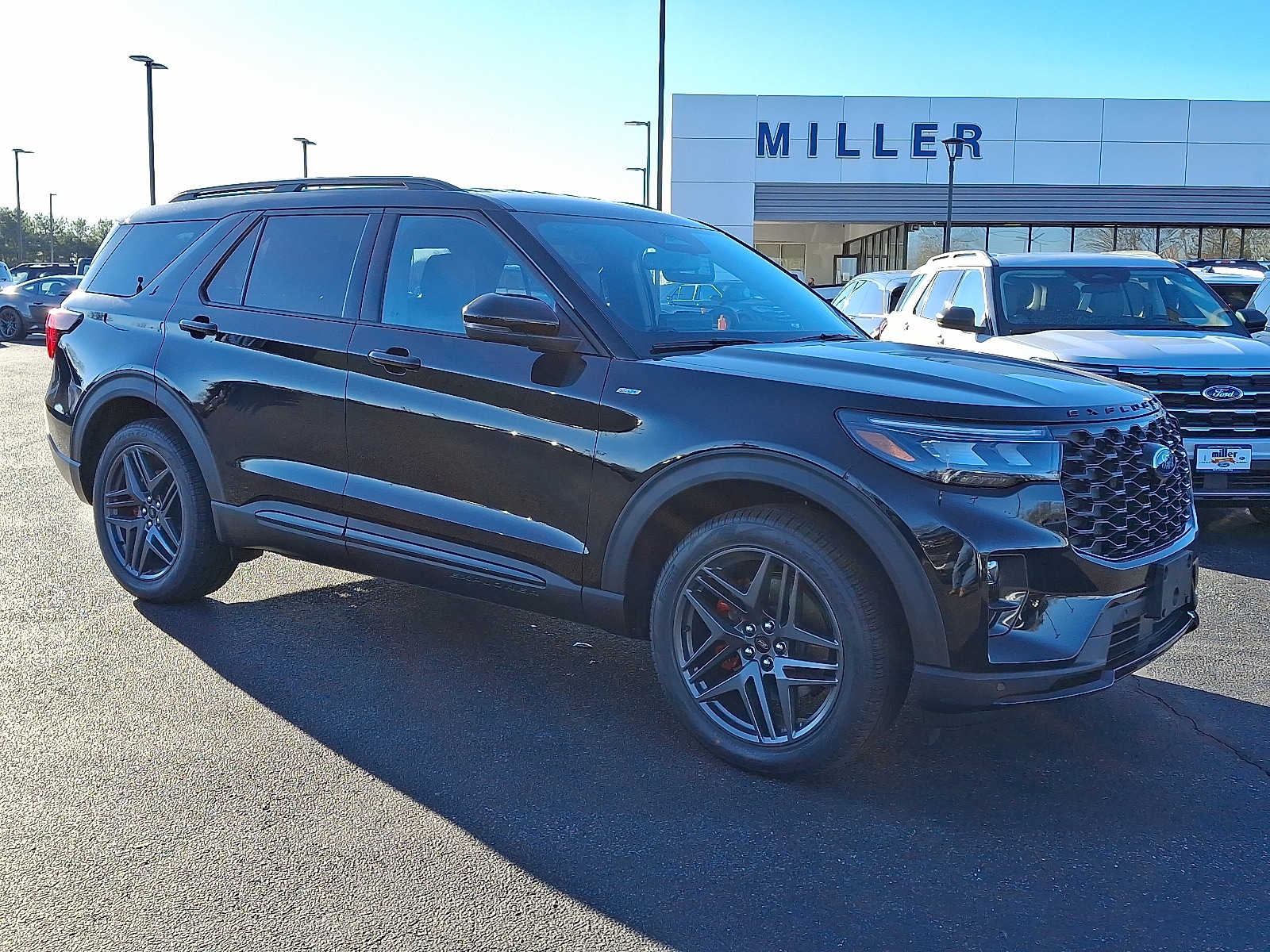 2026 Ford Explorer ST-LINE's photo