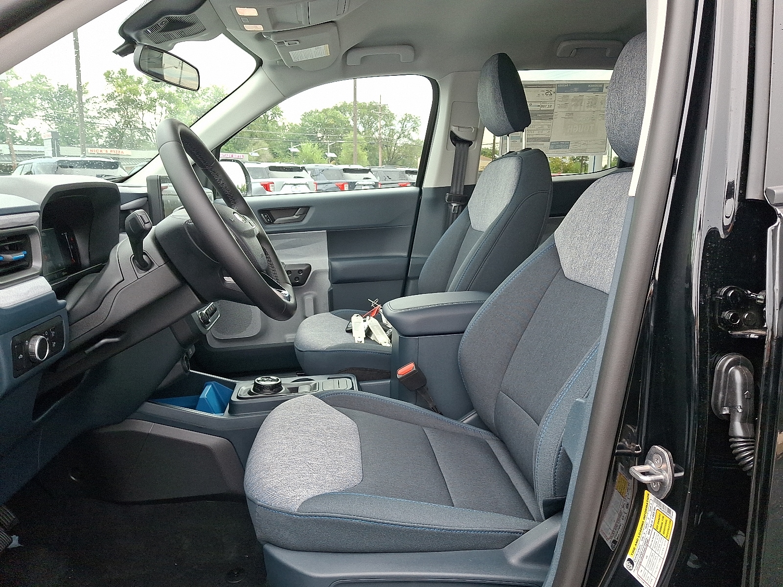 2025 Ford Maverick XLT - Photo 7
