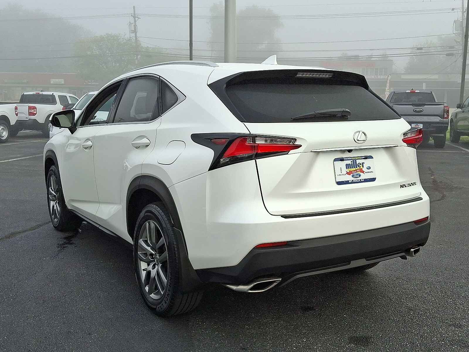 2015 Lexus NX 200t F SPORT photo 3