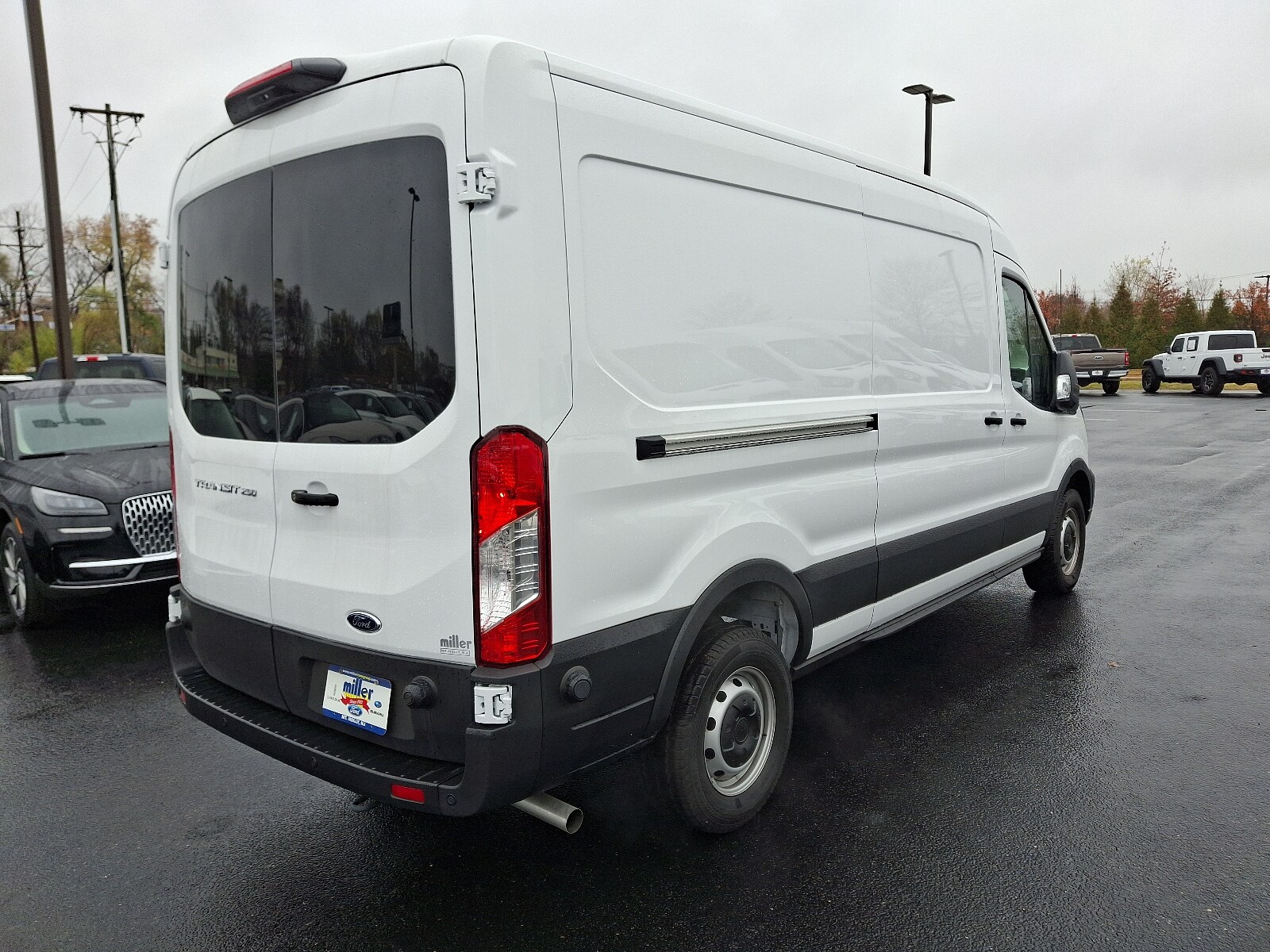 2024 Ford Transit Cargo Van photo 4