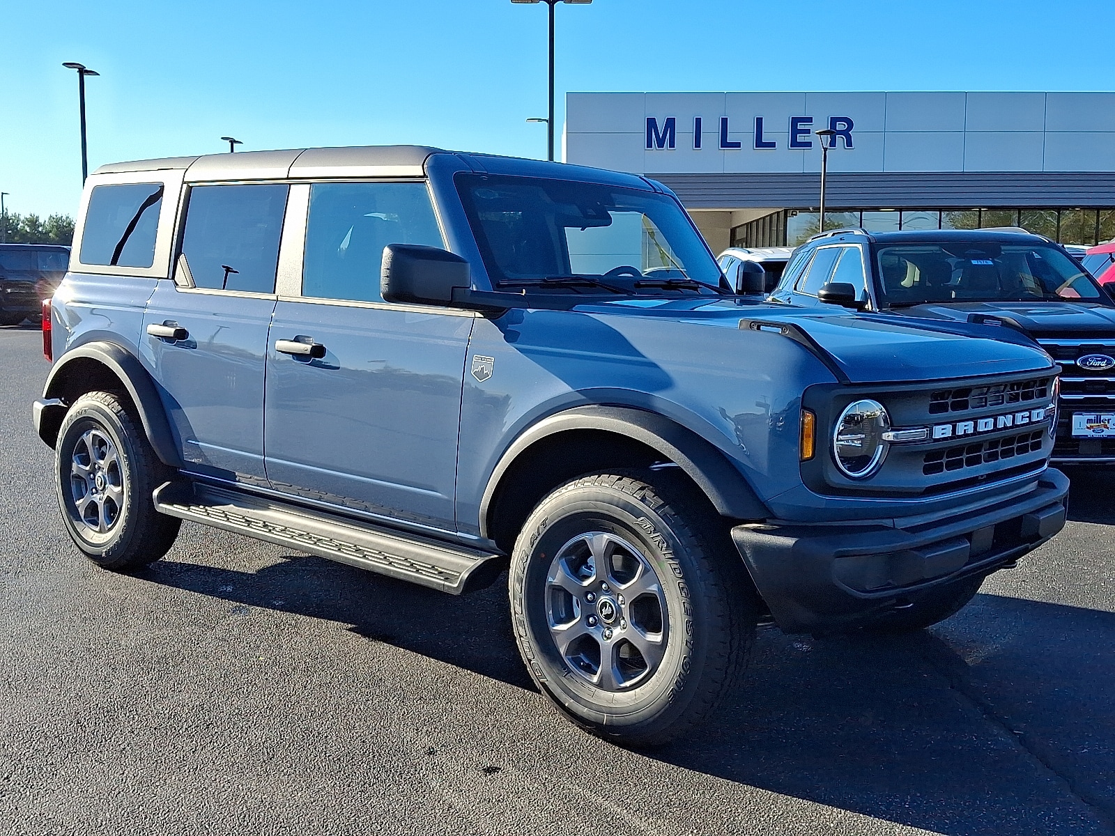 2025 Ford Bronco 4-Door Big Bend's photo