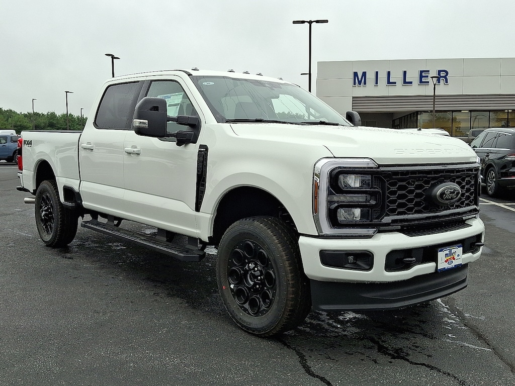 New 2026 Ford Super Duty F-250 Lariat TRUCK
