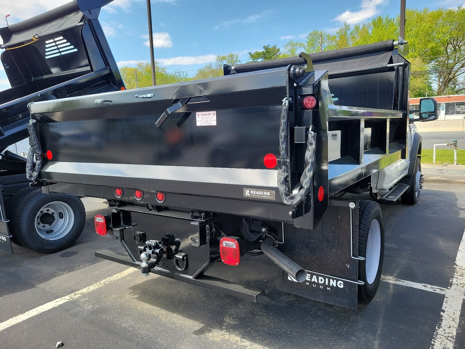 2023 Ford F-450 photo 4