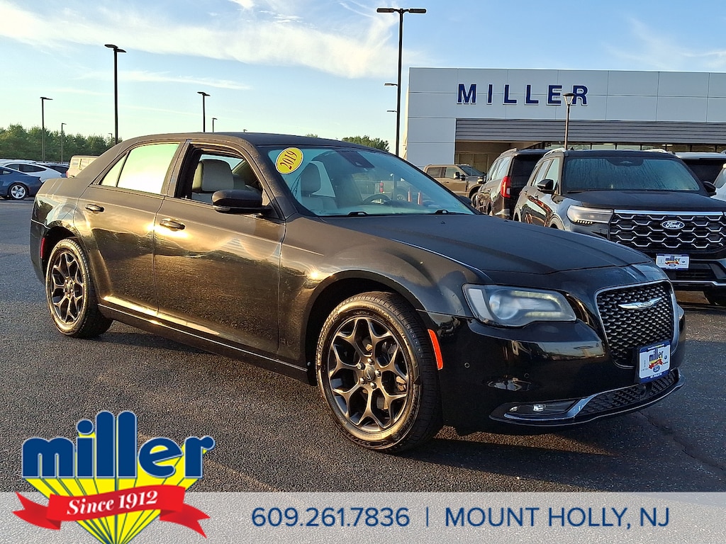 Used 2019 Chrysler 300 300S AWD Sedan