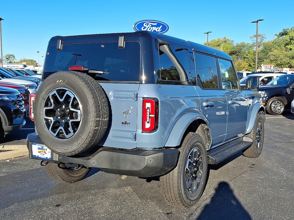 New 2025 Ford Bronco Outer Banks SUV