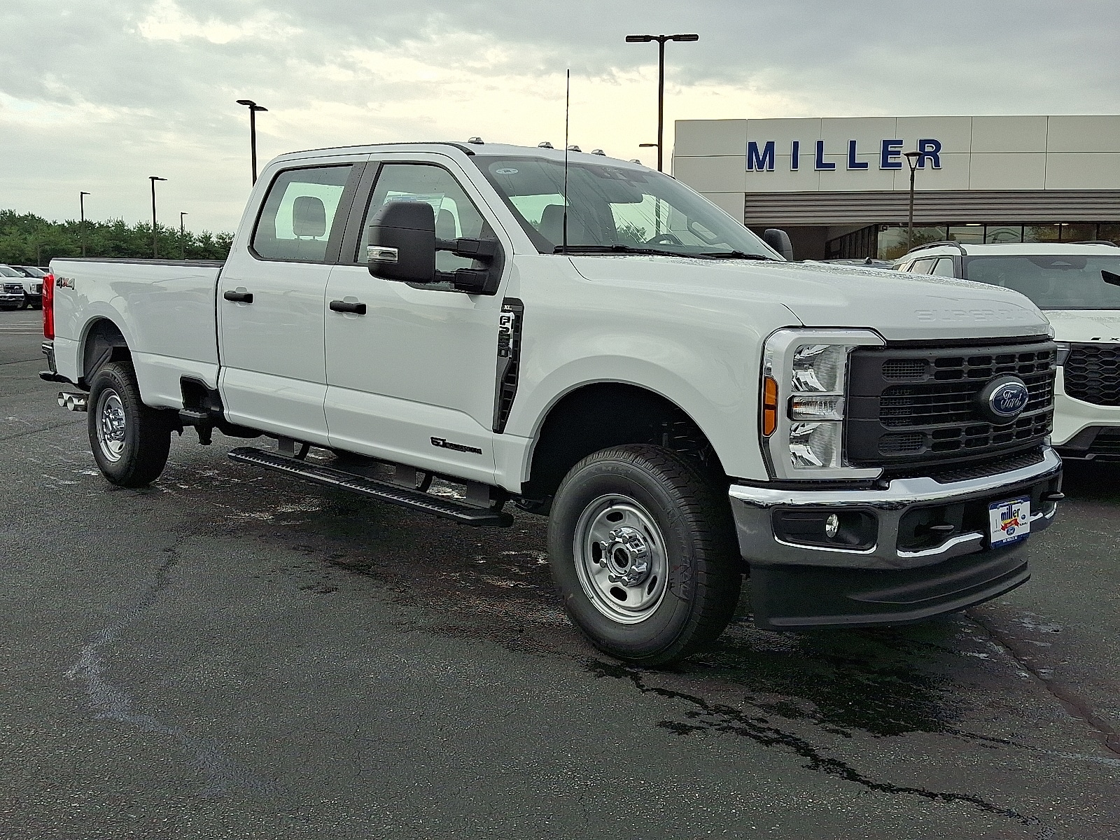 2025 Ford F-250 Super Duty XL's photo