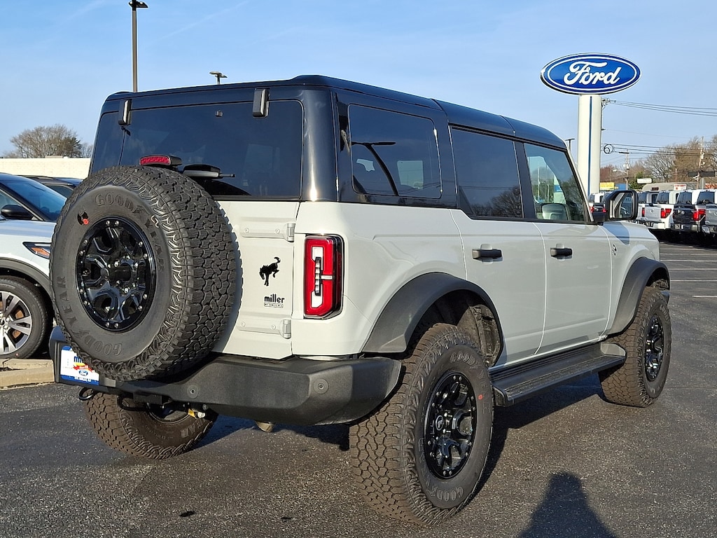 New 2026 Ford Bronco Outer Banks SUV