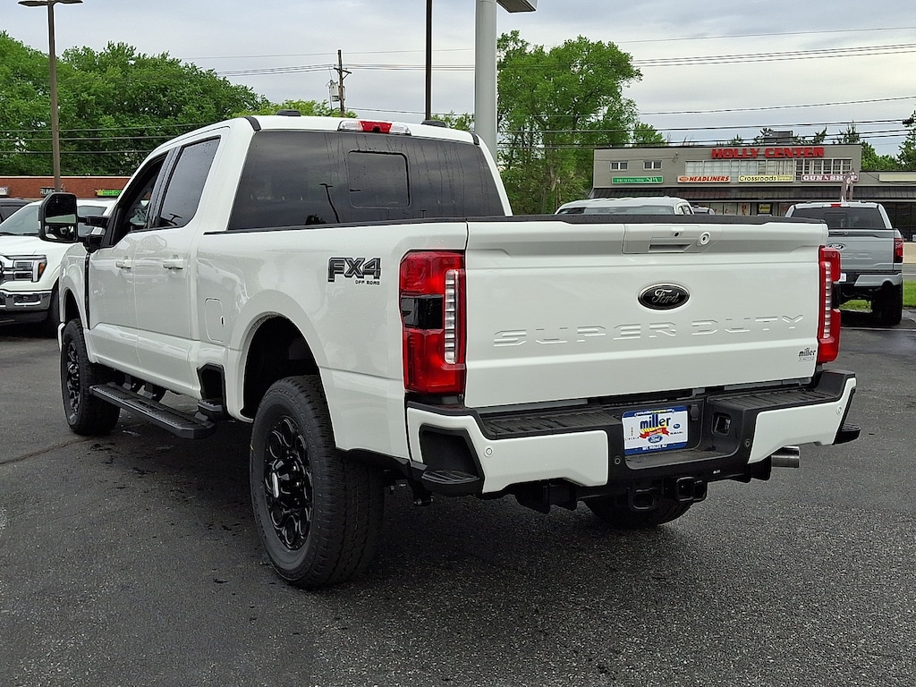 New 2026 Ford Super Duty F-350® Lariat® TRUCK