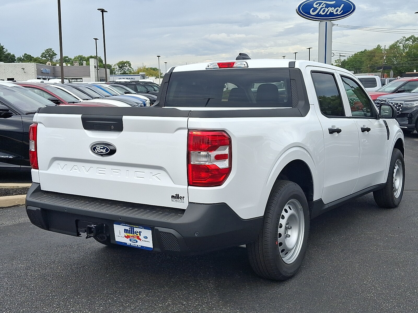 2025 Ford Maverick XL photo 4