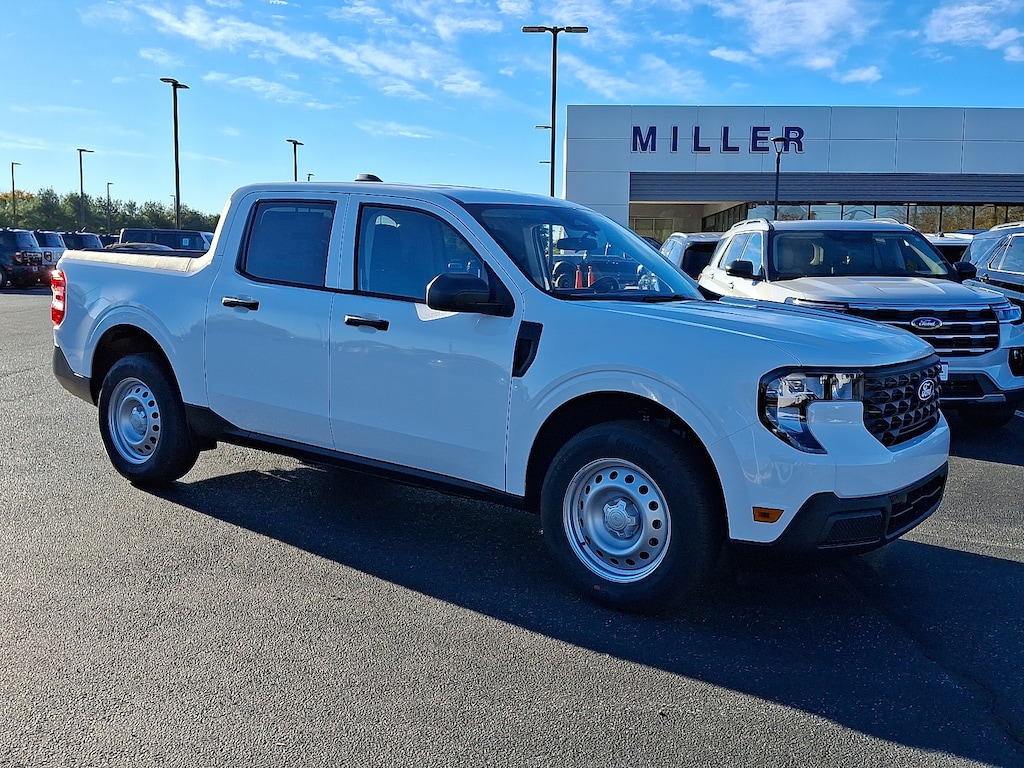 New 2025 Ford Maverick XL TRUCK